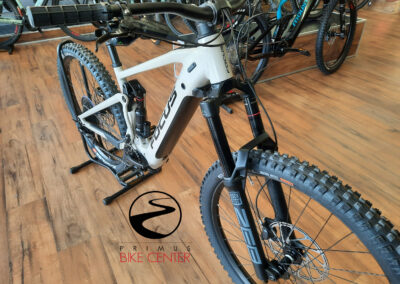 e-MTB FOCUS Sam2 6.8 2022 | PRIMUS BIKE CENTER
