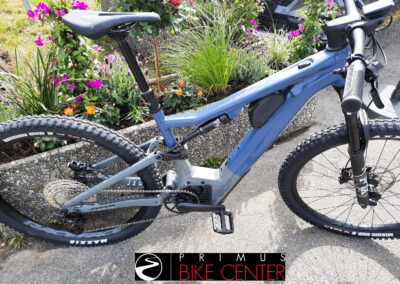 eMTB FOCUS Jam² 6.8 Stoneblue 2023 | PRIMUS BIKE CENTER