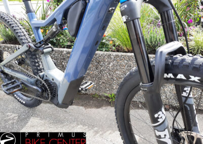 eMTB FOCUS Jam² 6.8 Stoneblue 2024 | PRIMUS BIKE CENTER
