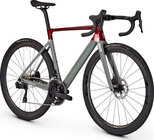 Aero Carbon Road Bike FOCUS Izalco Max 8.9 2024 | PRIMUS BIKE CENTER
