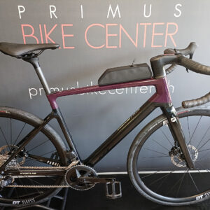 Road Bike FOCUS Paralane 8.8 Dark Violet glossy / Carbon Raw glossy 2024 | PRIMUS BIKE CENTER