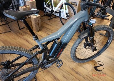 eMTB FOCUS Jam² 6.9 2025 | 600WH + PowerMore | PRIMUS BIKE CENTER