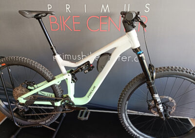 VTT de montagne FOCUS Jam 6.9 2025 Lightgrey - Macha | PRIMUS BIKE CENTER