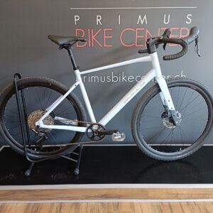 Gravel Bike BULLS Grinder 3 blue tinted white midnight rainbow 2027 | PRIMUS BIKE CENTER